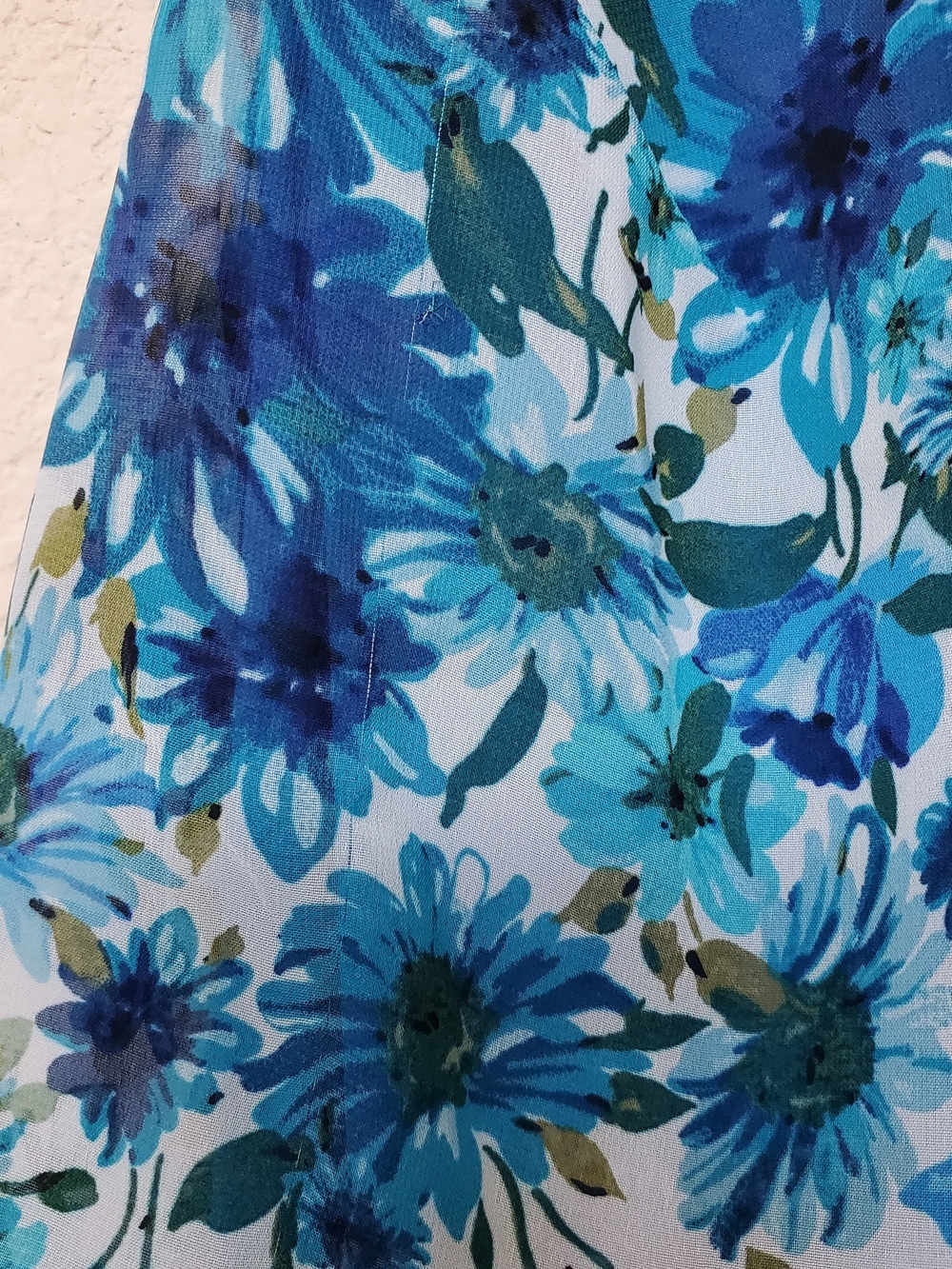 Dress Barn Blue Floral Tiered Scoop-Neck Midi Dress.  Size 20 - Picture 4 of 7